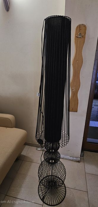 Продавам лампион Swing Iron Uno