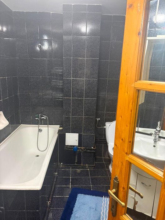 Inchiriez apartament 4 camere