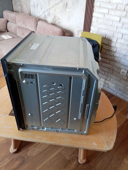 Фурна за вграждане Grundig