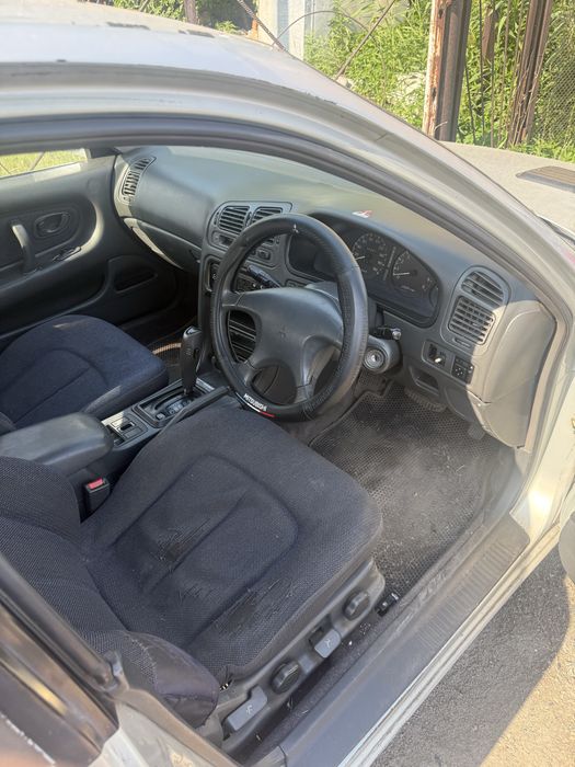 Mitsubishi Galant 7