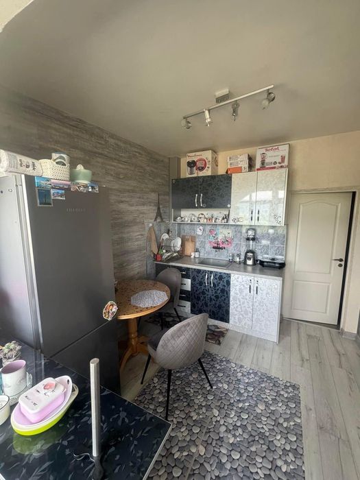 Продава се Четиристаен апартамент в Казанлък - 93 кв.м за 1097 €/кв.м - Снимка #1