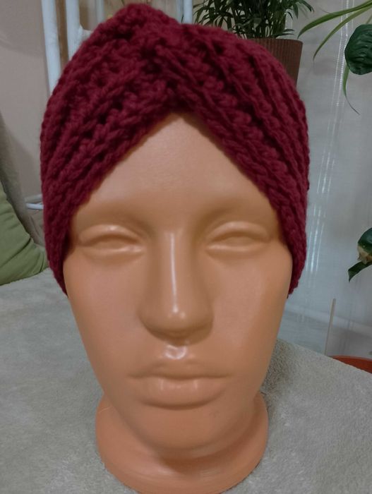 Плетена лента за глава