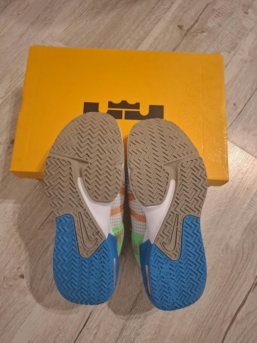 LeBron witness 7(42.5)