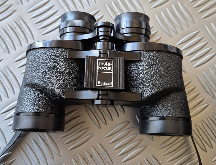 Бинокъл Bushnell Insta Focus 7x35, Nikon Travellite II