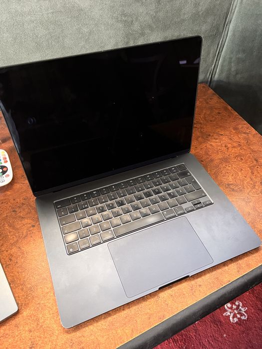 Macbook Air 15” m2