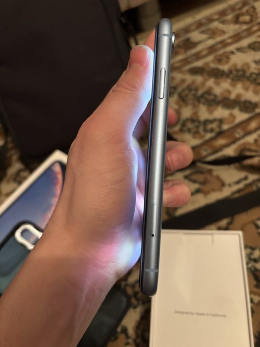 Продам iphone Xr ideal