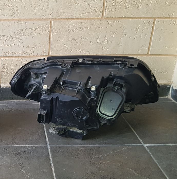 Левая фара на BMW X5 e53 рестайлинг