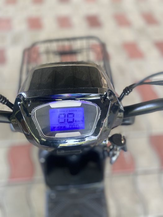 Продам скутер amanat x5