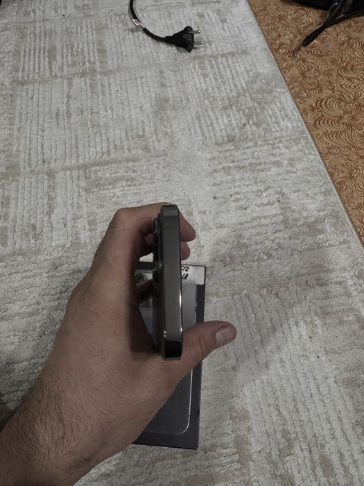 iphone 13 pro  в Идеале