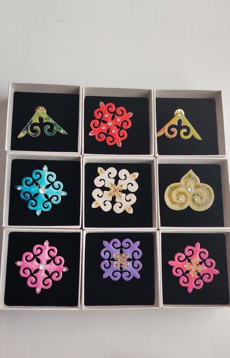 Продам этно брошки