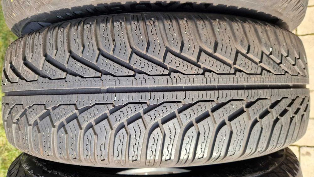 Anvelope iarna 225 65 R 17 Uniroyal