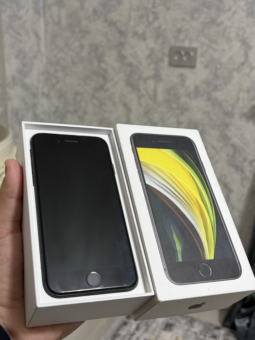 Iphone Se 2020 64 gb идеал сост