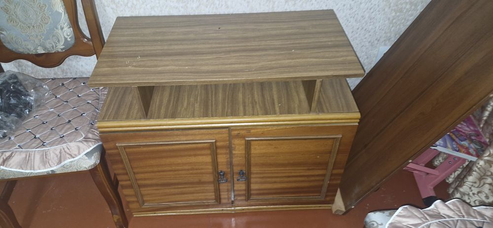 Продаётся стенка