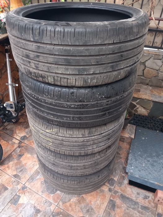 Vând 5 anvelope Continental 245/35R21 W!