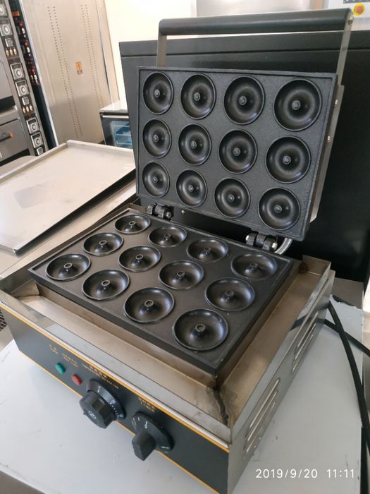 Аппарат для пончиков на 12