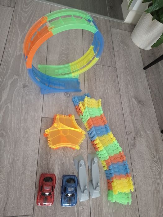 Vand joc pentru copi cu masinute