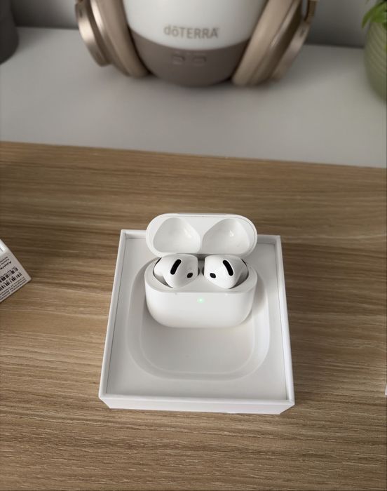 Airpods 4 ca noi