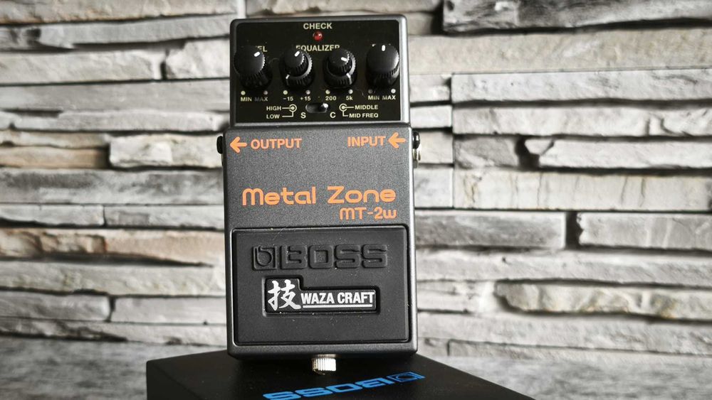 Pedala chitara Boss MT-2W Metal Zone Waza Craft – Made in Japan - GARANTIE 1 AN!