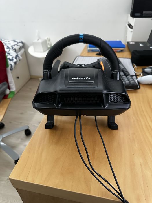 Logitech G29 + G Shifter inclus – stare foarte bună