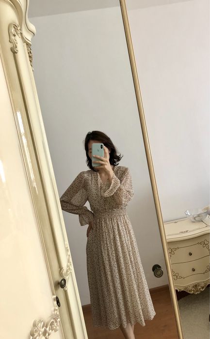 Платья (р. 42, S)