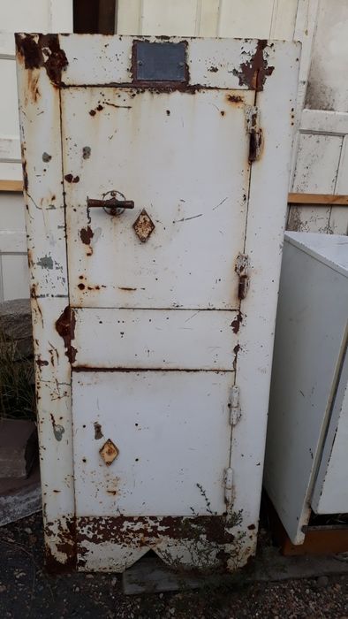 продам Сейф из Стали