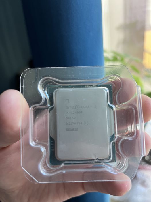 Intel core i5 12400f