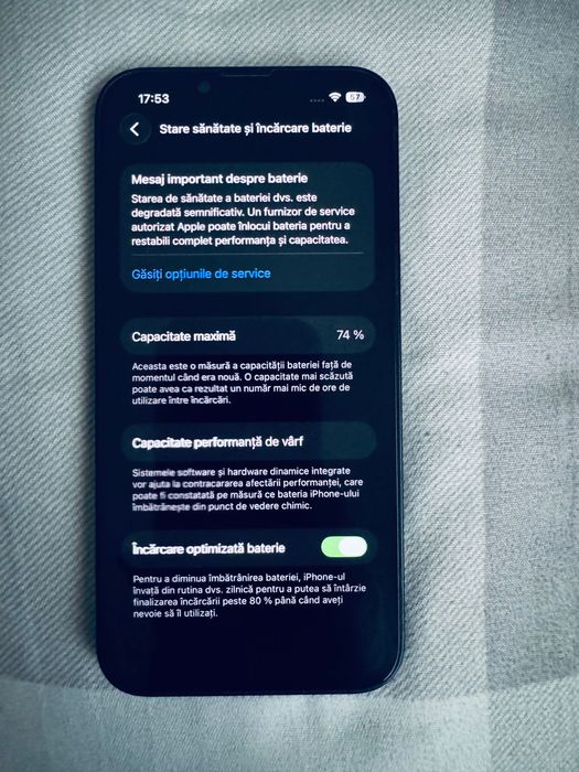 iPhone 13 în stare foarte bună ,are cablu USB ,husă .