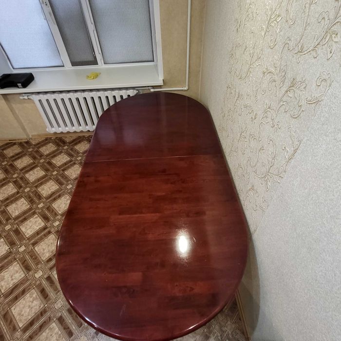 Продам стол малайзия