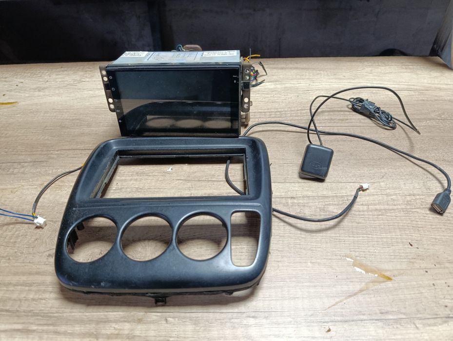 Автомагнитола В отличном состоянии с Хонды црв