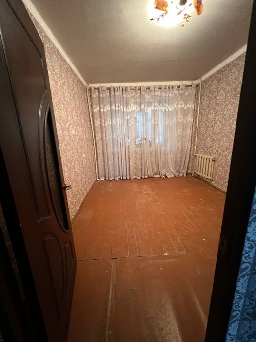 Padezni 2 xonalik Gorni inst oldida