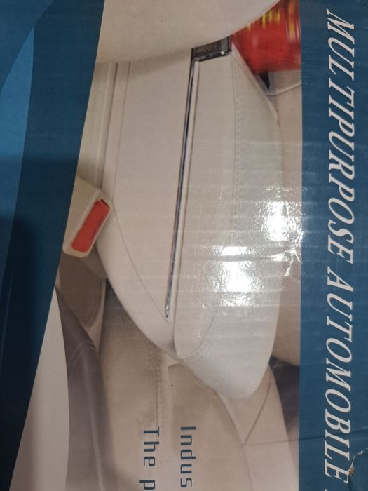 Vând cotiera nouă logan