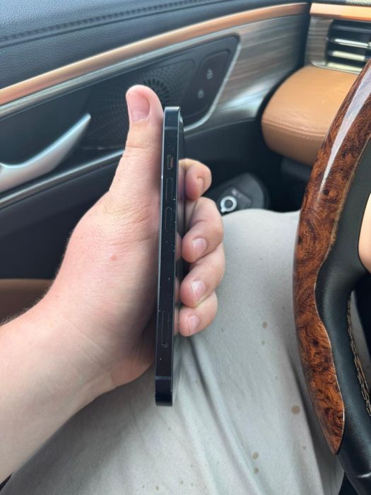 Iphone 14 256гб в отличном состояний