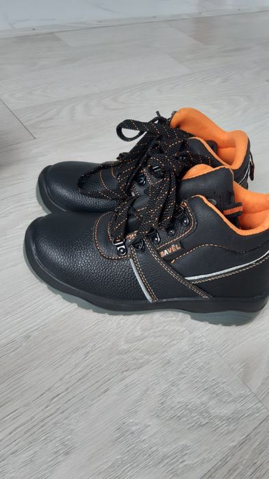 Спецботинка 38,39,40 размер