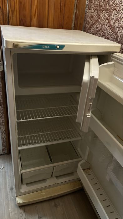 Холодильник рабочий