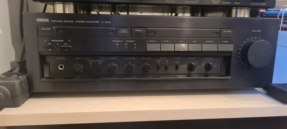 Усилвател Yamaha A-1000