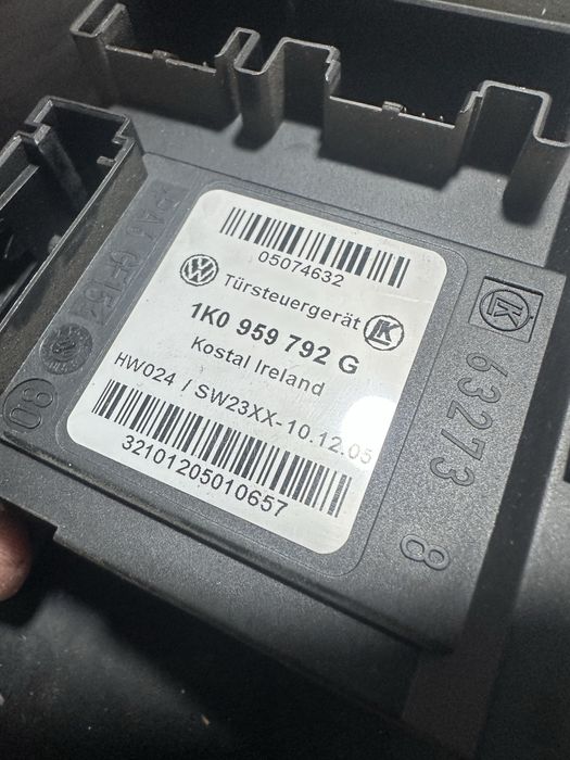 Motoras macara geam dreapta fata Volkswagen Vw Passat B6 1K0959793G