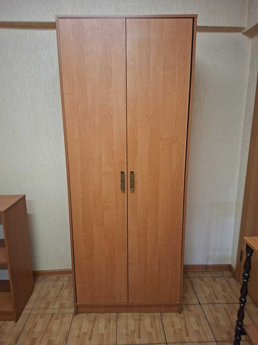 продам офисную мебель б/у