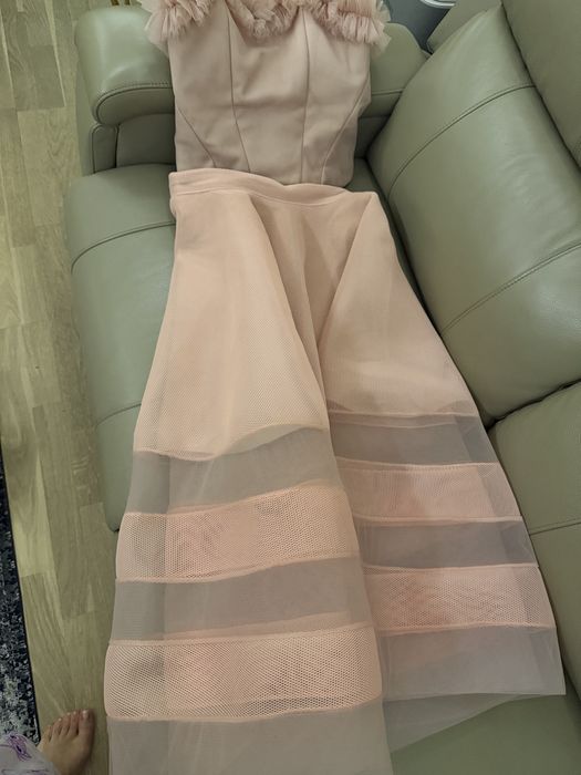 Rochie compleu corset si fusta roz prafuit