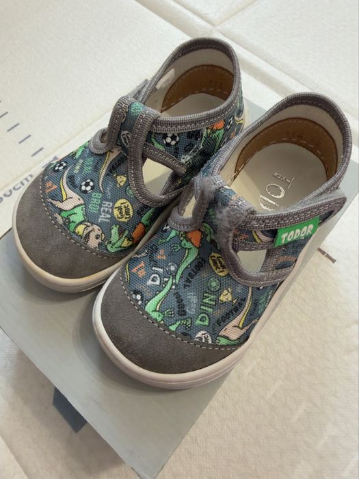 Боси пантофи Todor