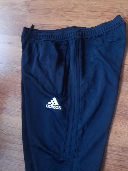 Adidas мъжко долнище и Суичър L размер.