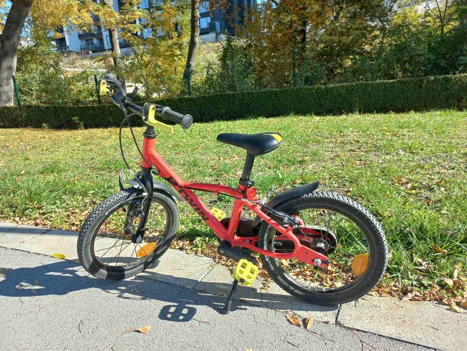 Детско колело с помощни колела