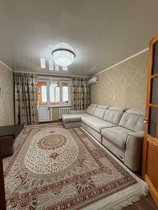 Продам 3 ком район школы милиции, ФМЛ, КЖБИ
