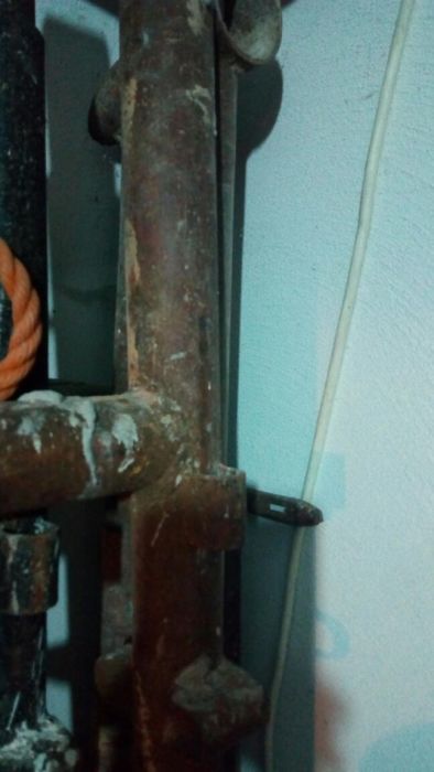 Inchiriez popici metalici reglabili!