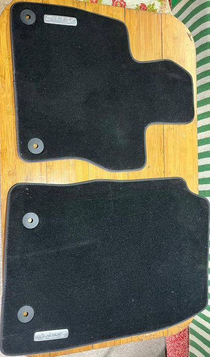 Covorase originale dedicate pentru Ford