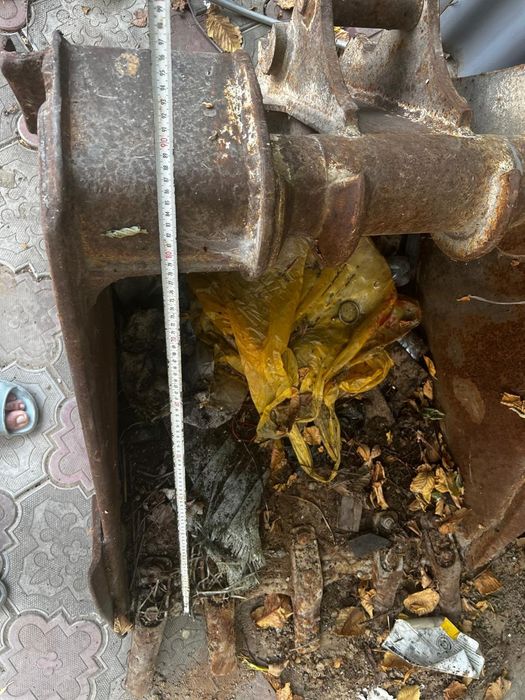 Продаю ковш экскаватора.