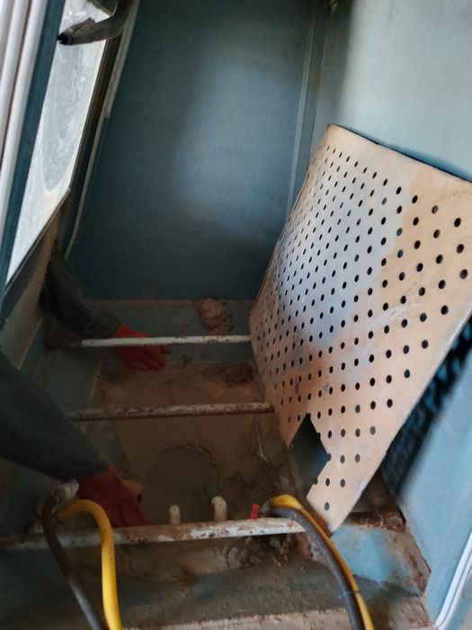 Аквабластинг и пискаструйная кабина ручная изготовления