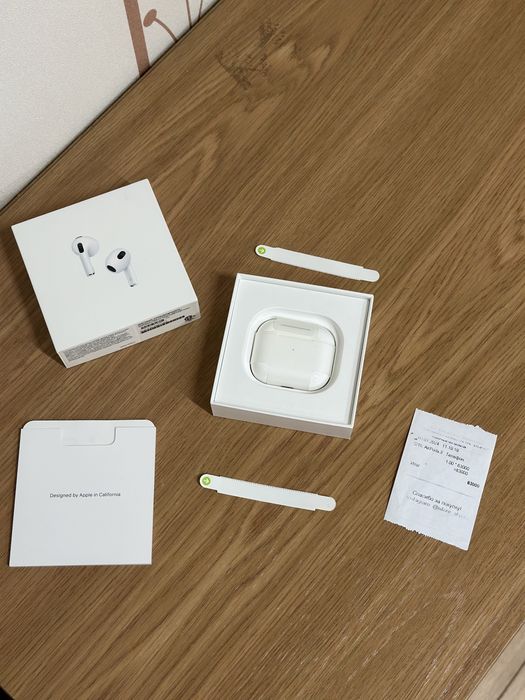 Продам AirPods 3 версия MagSafe