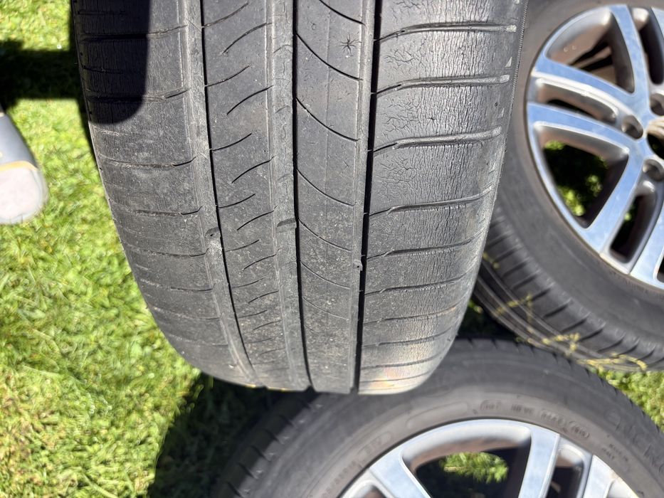 Jante originale VW Jetta 2016 stare f buna + anvelope de vara ichelin 205/55 R16