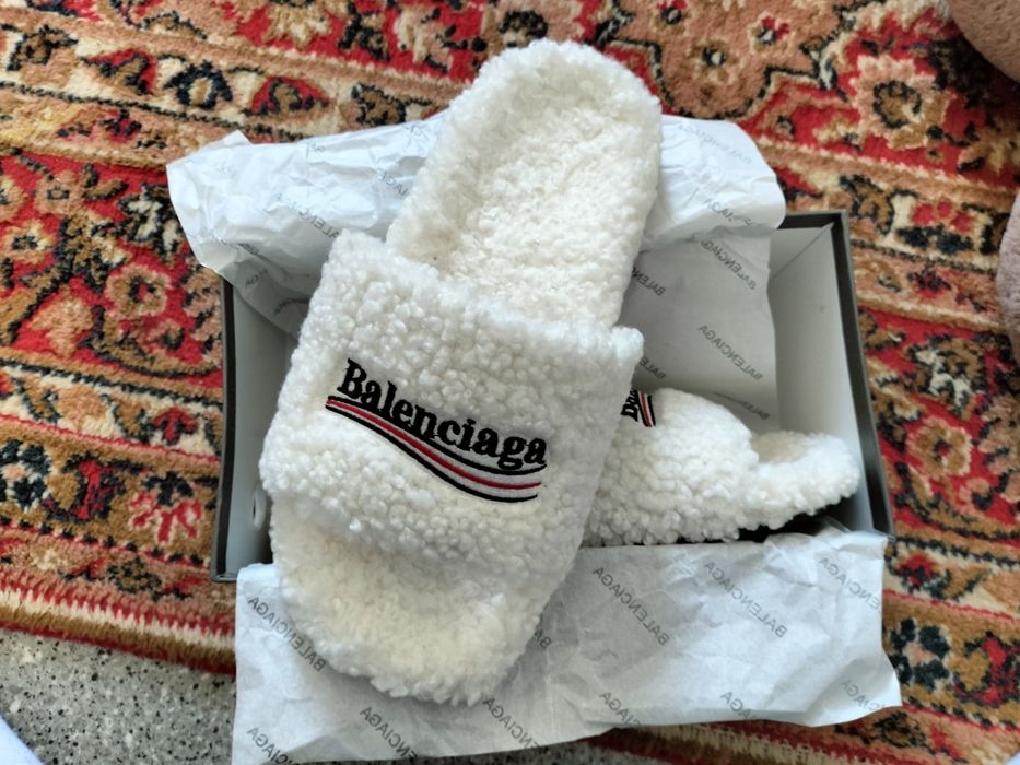 Продам тапки от баленсиага