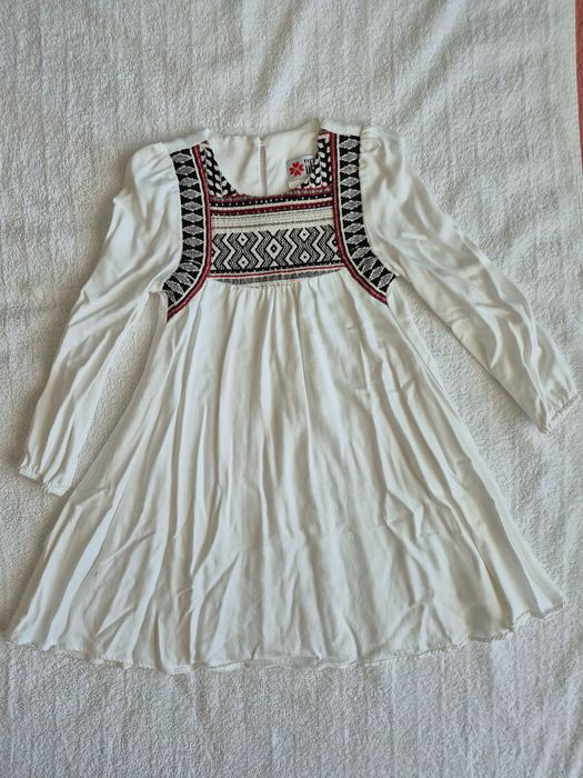 Lot 4 piese speciale fetiță 4–6 ani: Rochii deosebite &Costum Neopren